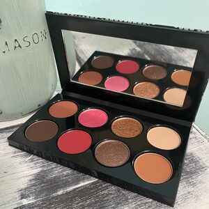 Mac Cosmetics Selena Muy Excited Eyeshadow Palette